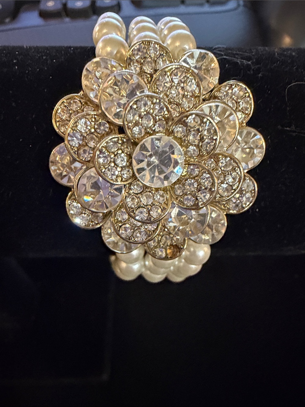 Crystal Flower Pearl Stretch Bracelet - Silver Tone